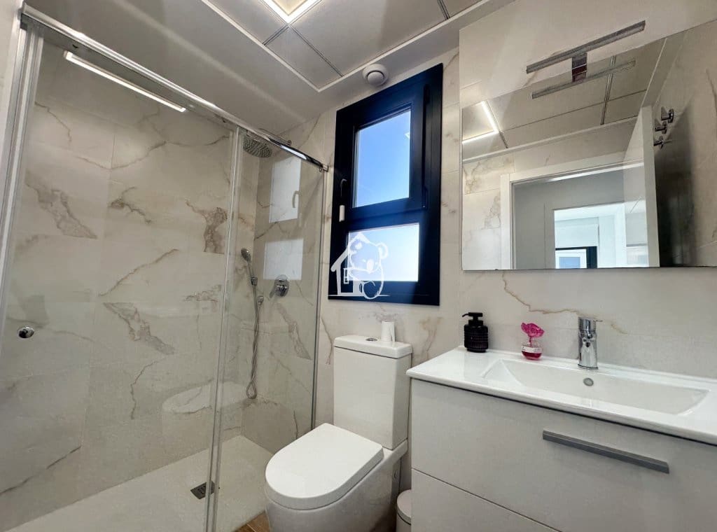 2 slaapkamer Appartement te huur in Villamartin met zwembad garage - € 1.200 (Ref: 9632914)