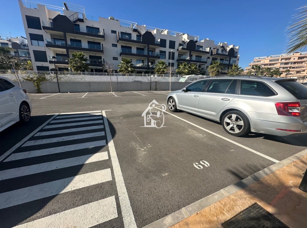 2 slaapkamer Appartement te huur in Villamartin met zwembad garage - € 1.200 (Ref: 9632914)