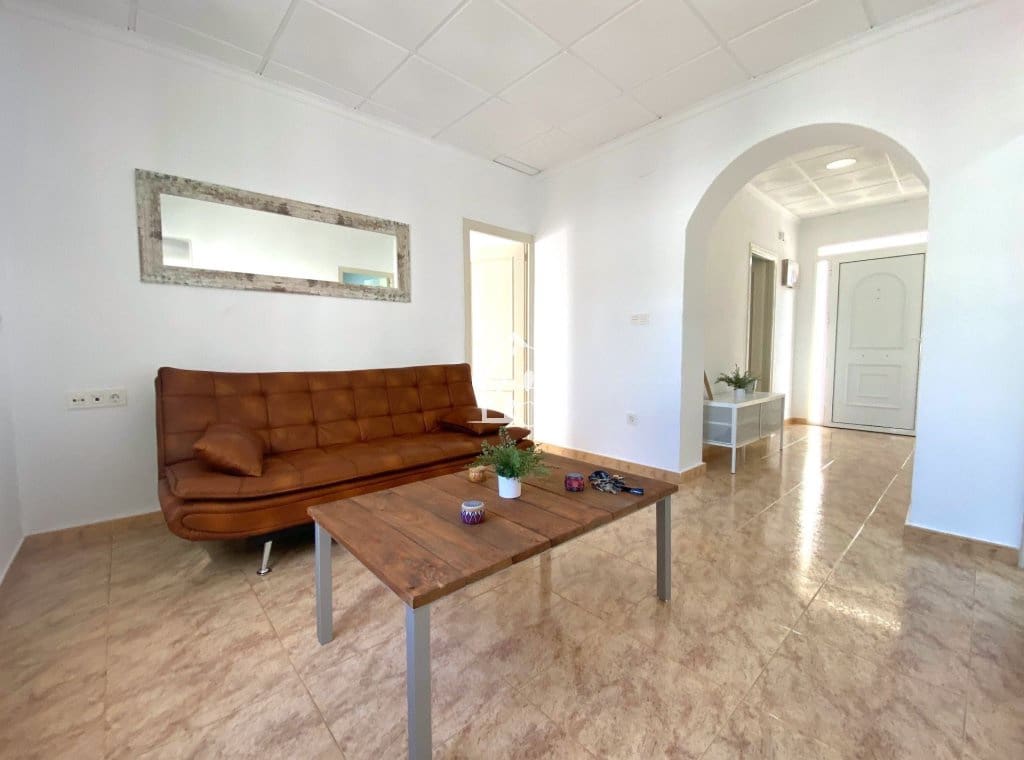 Casa de 3 habitaciones en Arneva en venta - 80.000 € (Ref: 9638932)