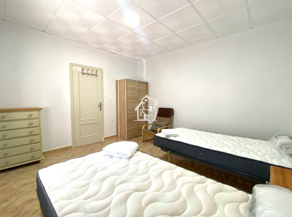 Casa de 3 habitaciones en Arneva en venta - 80.000 € (Ref: 9638932)