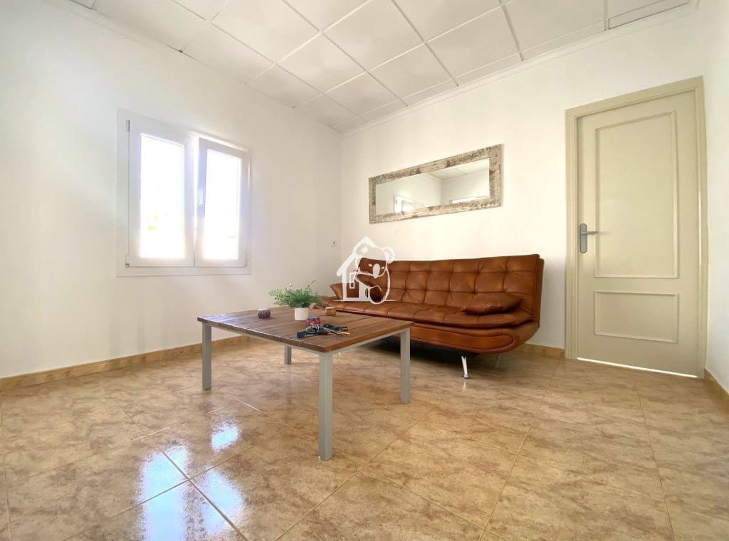 Casa de 3 habitaciones en Arneva en venta - 80.000 € (Ref: 9638932)