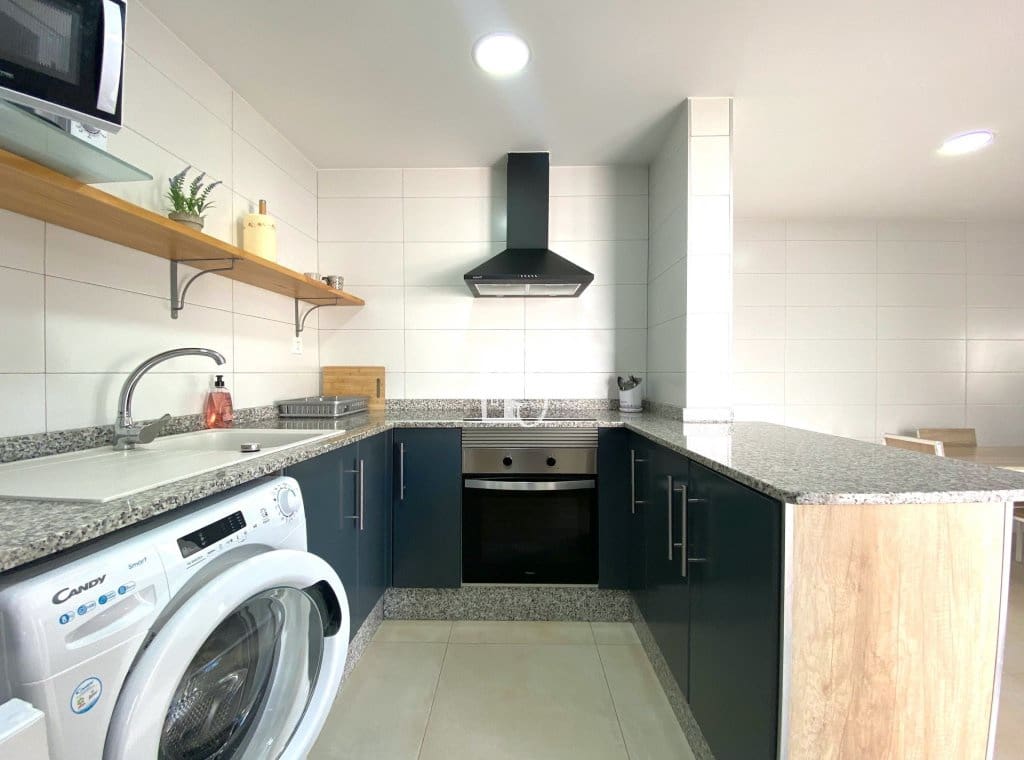 Casa de 3 habitaciones en Arneva en venta - 80.000 € (Ref: 9638932)