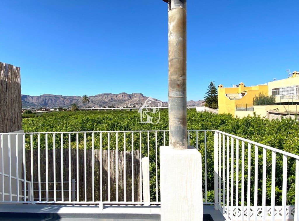 Casa de 3 habitaciones en Arneva en venta - 80.000 € (Ref: 9638932)