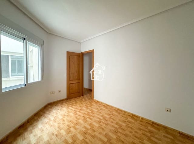 2 makuuhuone Huoneisto myytävänä paikassa San Miguel de Salinas mukana uima-altaan - 98 000 € (Ref: 9643619)