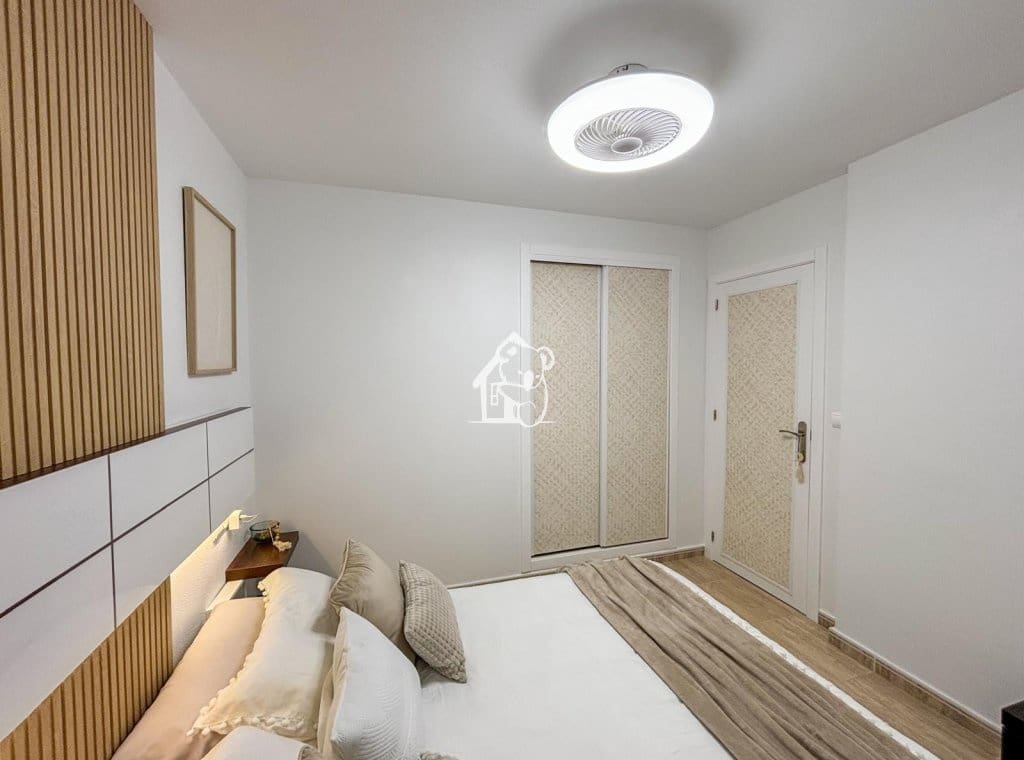 1 bedroom Apartment for rent in Torrevieja with pool garage - € 700 (Ref: 9646727)