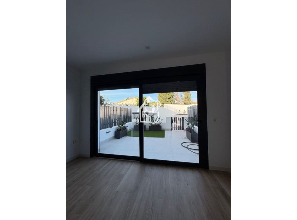 3 bedroom Townhouse for sale in Cabo Roig with pool - € 350,000 (Ref: 9650972)