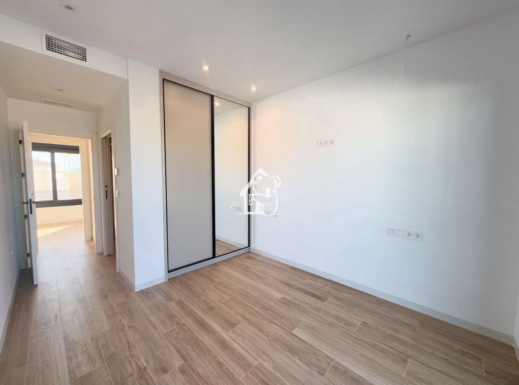 3 bedroom Townhouse for sale in Cabo Roig with pool - € 350,000 (Ref: 9650972)