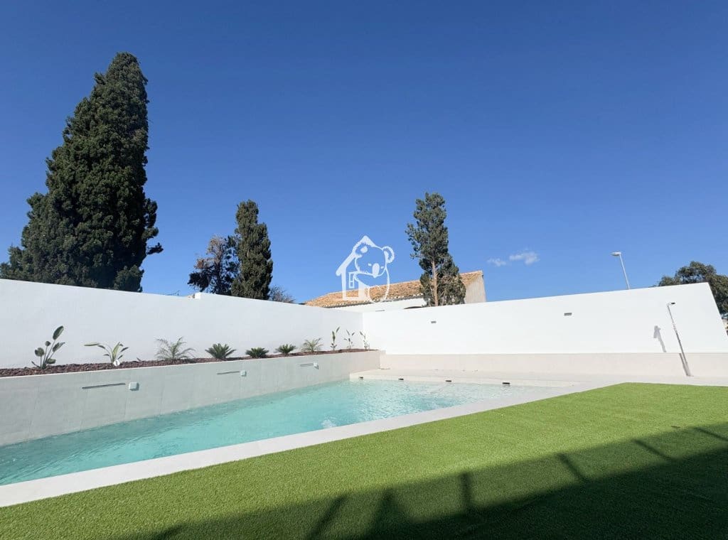 3 bedroom Townhouse for sale in Cabo Roig with pool - € 350,000 (Ref: 9650972)