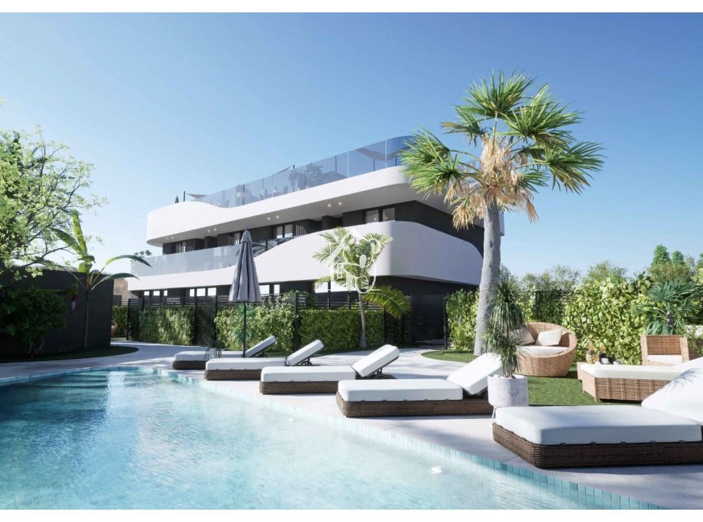 3 bedroom Townhouse for sale in Cabo Roig with pool - € 350,000 (Ref: 9650972)