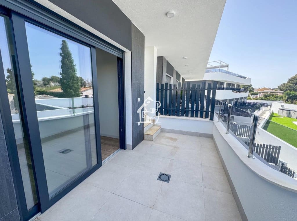 3 bedroom Townhouse for sale in Cabo Roig with pool - € 400,000 (Ref: 9650972)