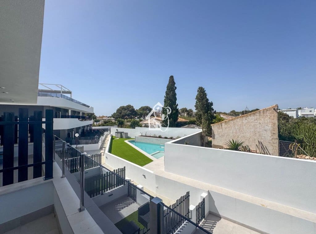 3 bedroom Townhouse for sale in Cabo Roig with pool - € 400,000 (Ref: 9650972)