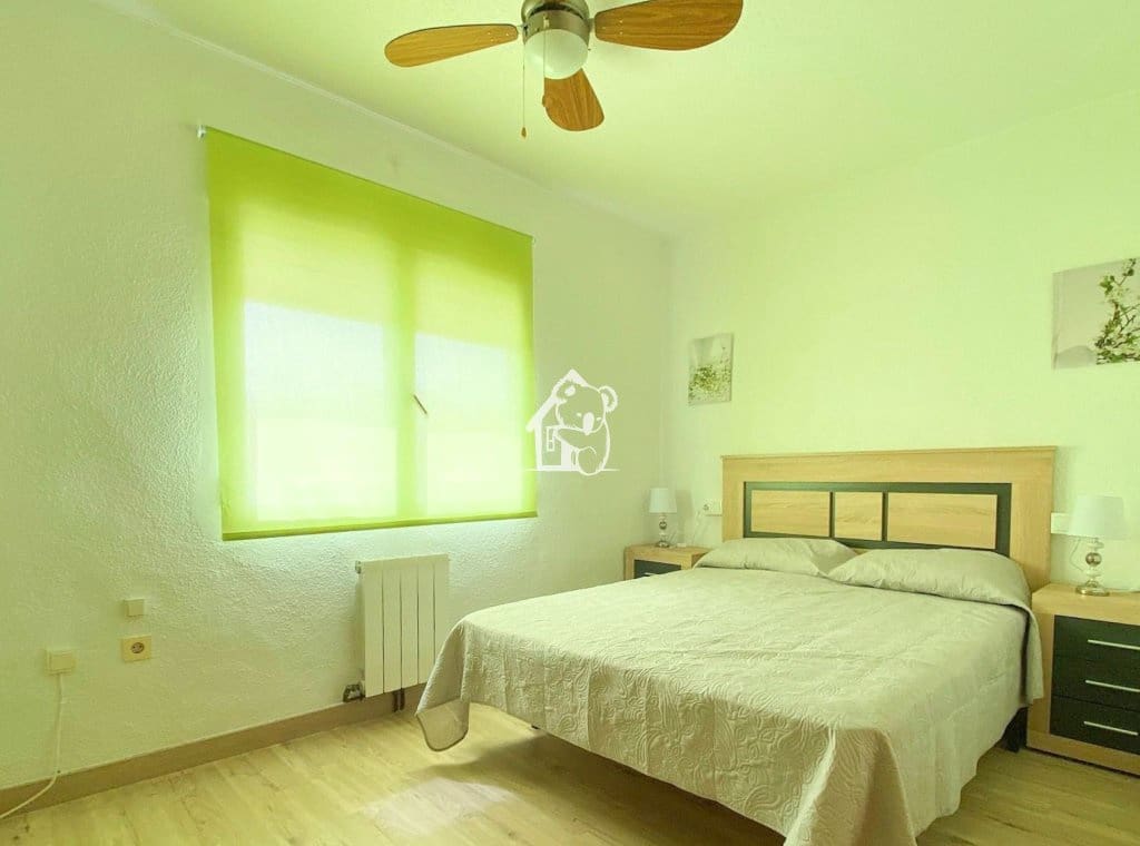 4 quarto Moradia para arrendar em Torrevieja com piscina - 2 100 € (Ref: 9650973)