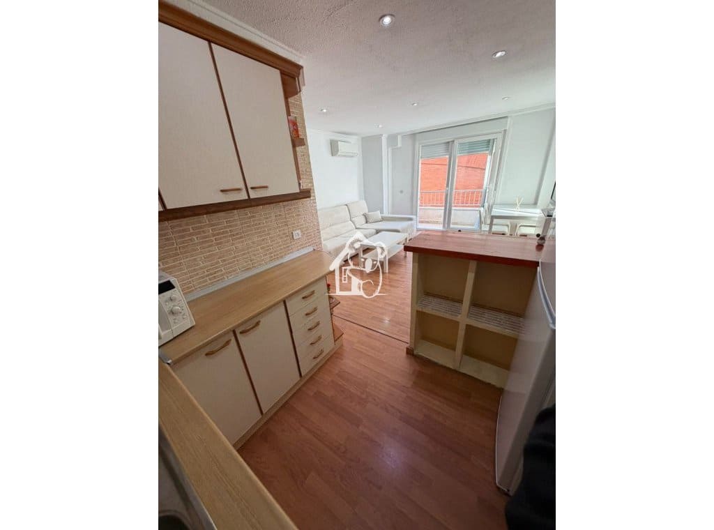 2 makuuhuone Huoneisto vuokrattavana paikassa Torrevieja - 850 € (Ref: 9654479)