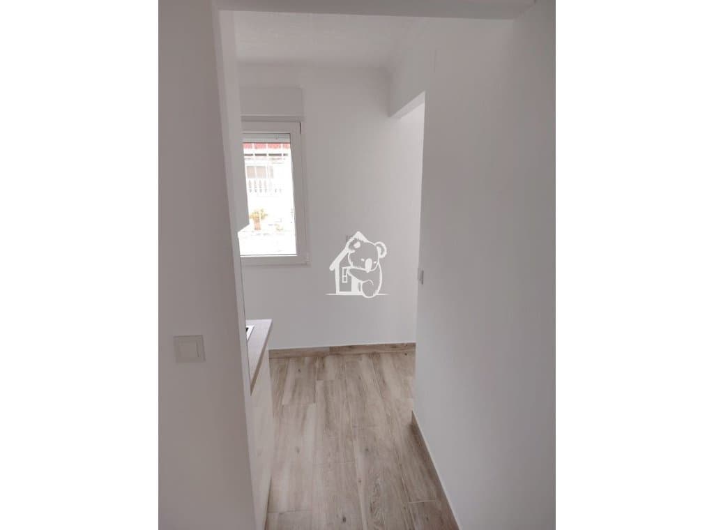 2 makuuhuone Omakotitalo vuokrattavana paikassa Torrevieja - 800 € (Ref: 9665685)