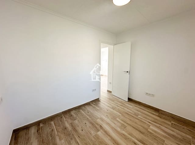 2 bedroom Townhouse for rent in El Chaparral - La Siesta - La Torreta, Torrevieja - € 800 (Ref: 9665685)