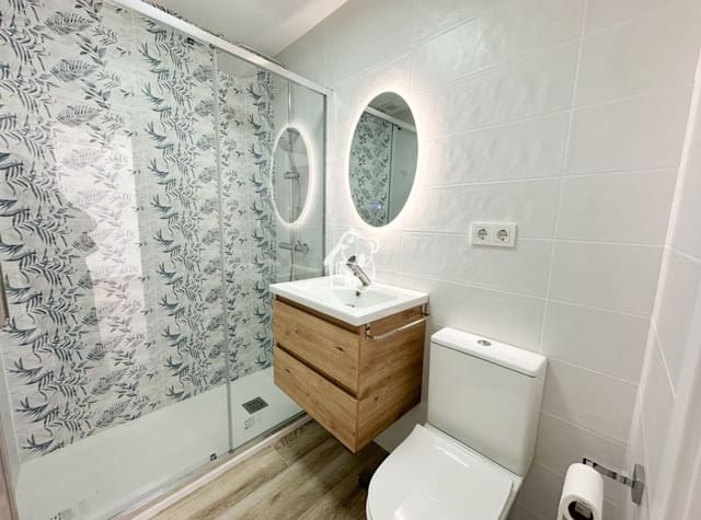 2 bedroom Townhouse for rent in El Chaparral - La Siesta - La Torreta, Torrevieja - € 800 (Ref: 9665685)