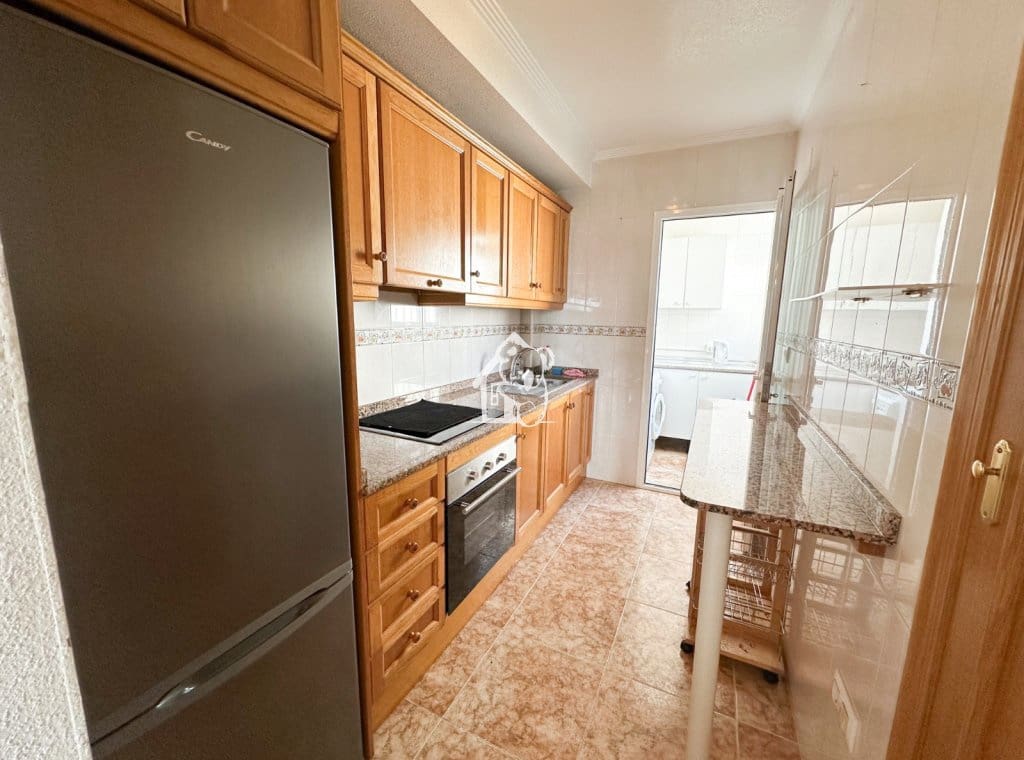 Apartamento de 2 habitaciones en Orihuela Costa en alquiler con piscina - 900 € (Ref: 9665686)