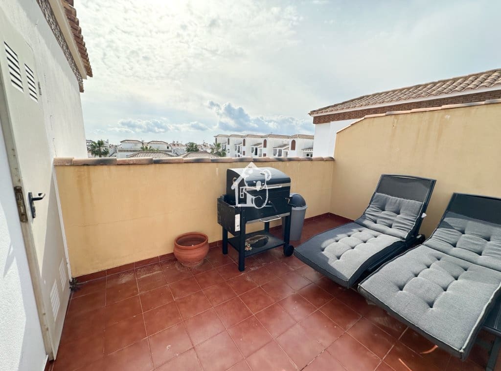 Apartamento de 2 habitaciones en Orihuela Costa en alquiler con piscina - 900 € (Ref: 9665686)