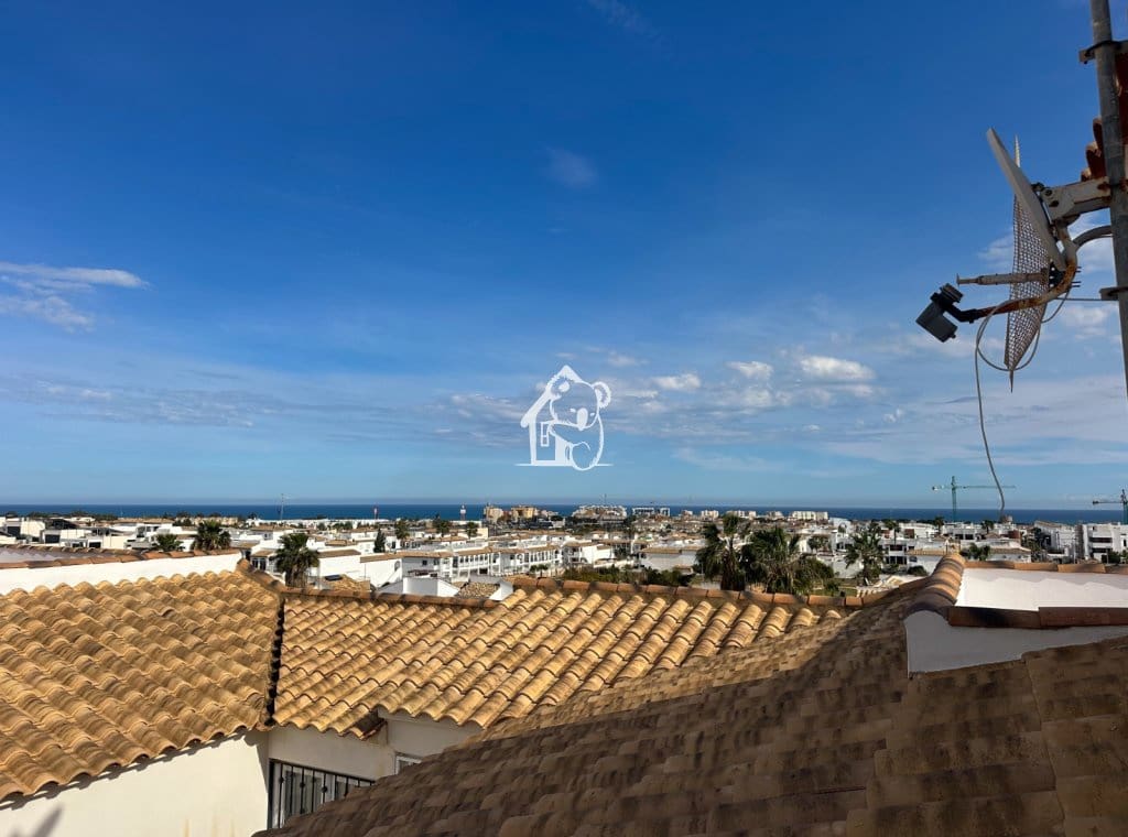 Apartamento de 2 habitaciones en Orihuela Costa en alquiler con piscina - 900 € (Ref: 9665686)