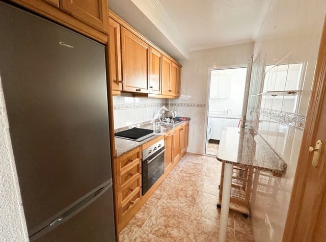 2 Zimmer Apartment zu vermieten in Punta Prima, Orihuela mit Pool - 900 € (Ref: 9665686)