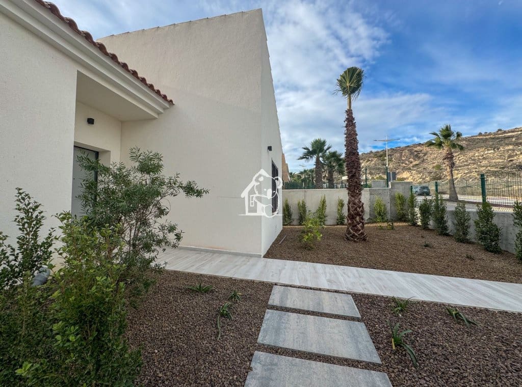 3 Zimmer Villa zu verkaufen in Algorfa mit Pool - 555.000 € (Ref: 9676589)