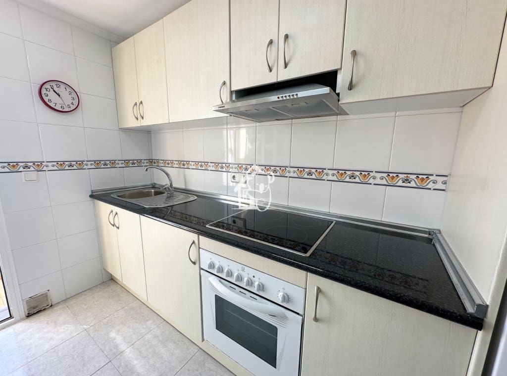 3 slaapkamer Huis te huur in Ciudad Quesada met zwembad - € 1.200 (Ref: 9689266)