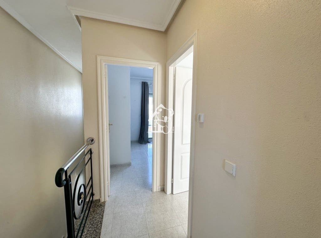 3 slaapkamer Huis te huur in Ciudad Quesada met zwembad - € 1.200 (Ref: 9689266)