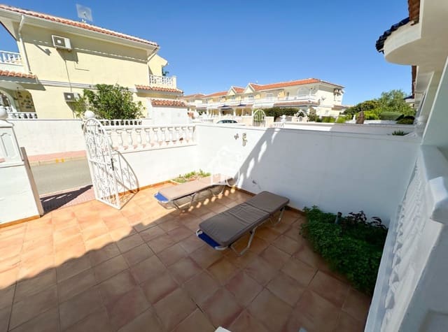 3 slaapkamer Huis te huur in Ciudad Quesada, Rojales met zwembad - € 1.200 (Ref: 9689266)