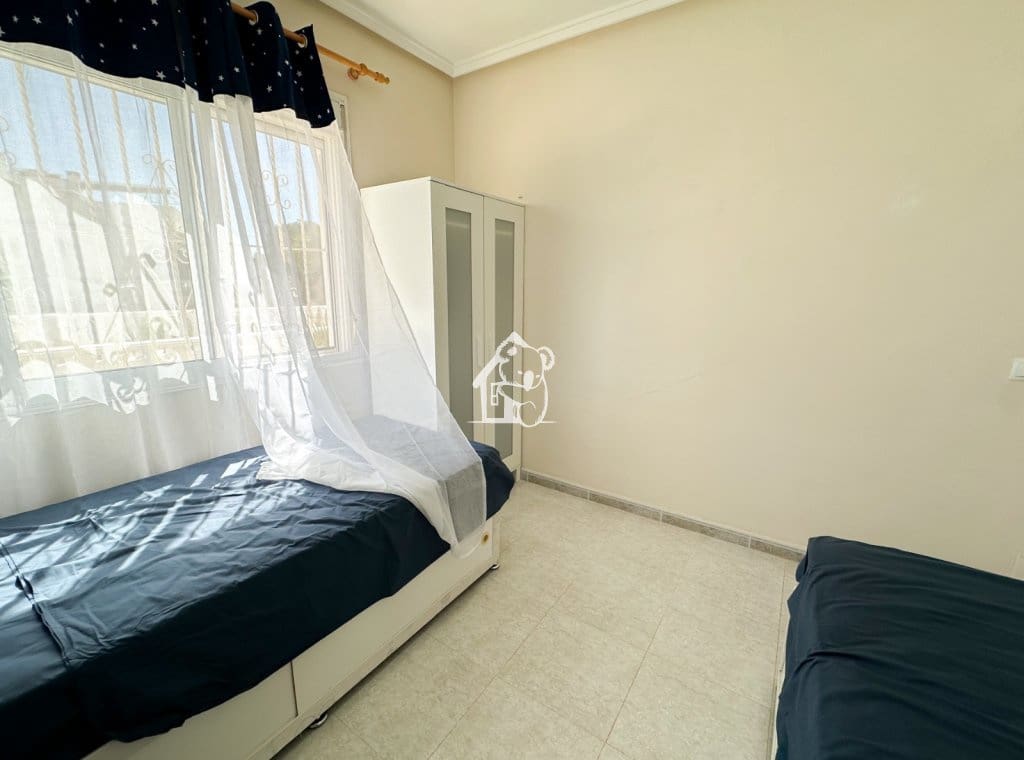 3 slaapkamer Huis te huur in Ciudad Quesada met zwembad - € 1.200 (Ref: 9689266)