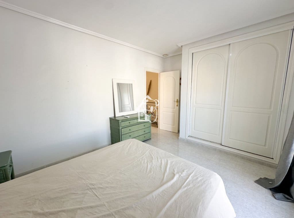 3 slaapkamer Huis te huur in Ciudad Quesada met zwembad - € 1.200 (Ref: 9689266)