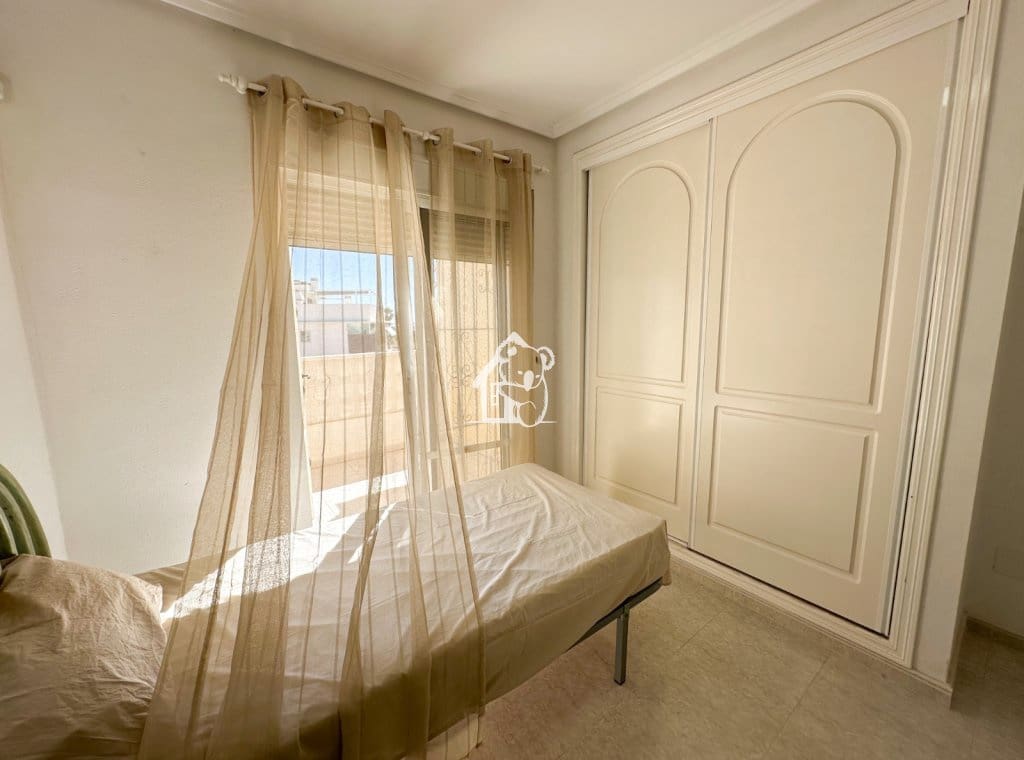 3 slaapkamer Huis te huur in Ciudad Quesada met zwembad - € 1.200 (Ref: 9689266)