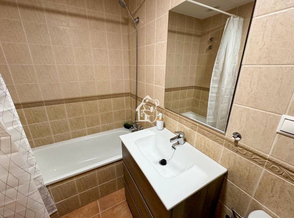 2 bedroom Townhouse for rent in La Campaneta with pool - € 600 (Ref: 9689269)