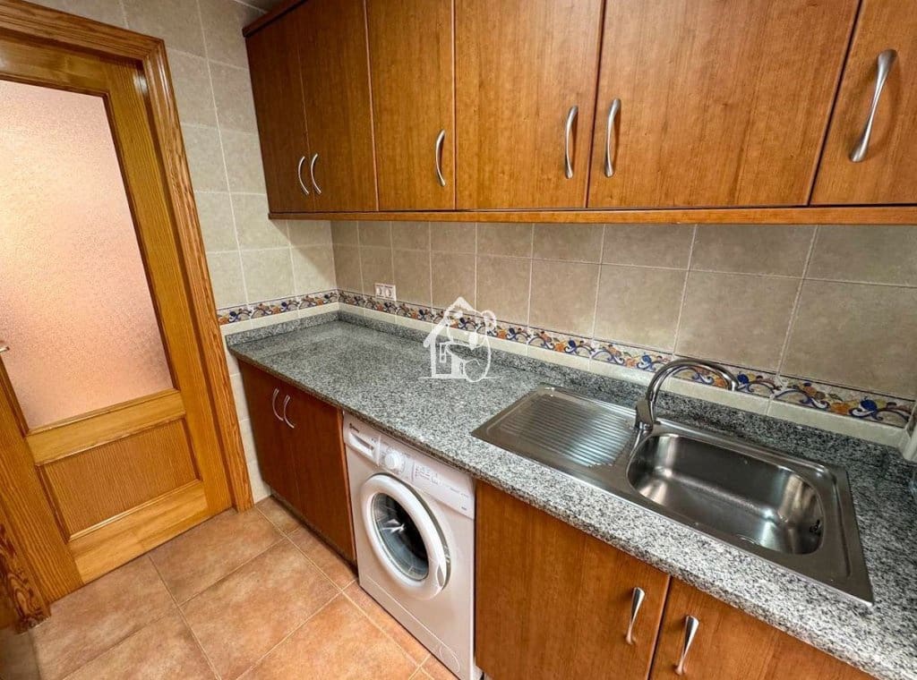 2 bedroom Townhouse for rent in La Campaneta with pool - € 600 (Ref: 9689269)