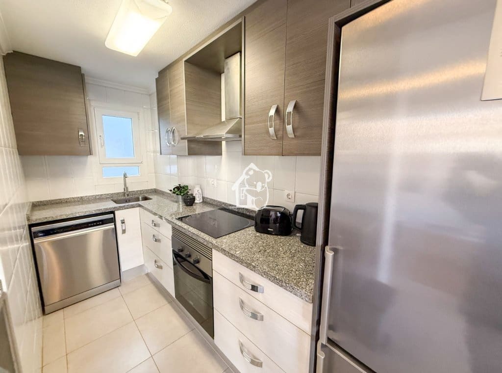 1 bedroom Penthouse for rent in Torrevieja - € 850 (Ref: 9689272)