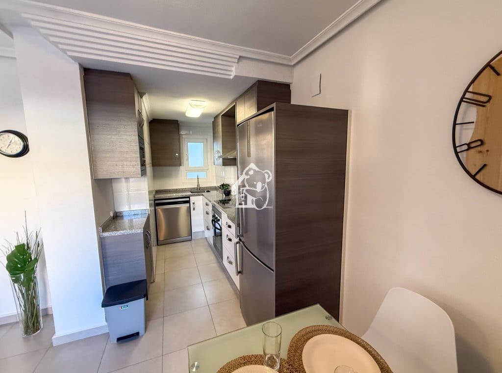 1 bedroom Penthouse for rent in Torrevieja - € 850 (Ref: 9689272)