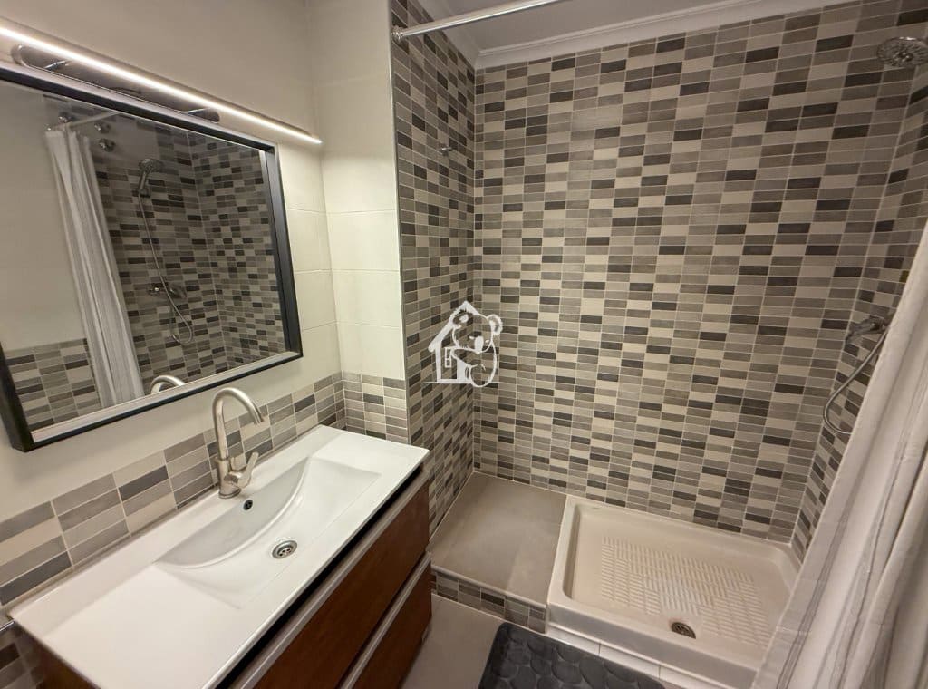 1 bedroom Penthouse for rent in Torrevieja - € 850 (Ref: 9689272)