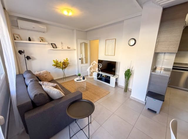 1 bedroom Penthouse for rent in Playa de los Locos, Torrevieja - € 850 (Ref: 9689272)