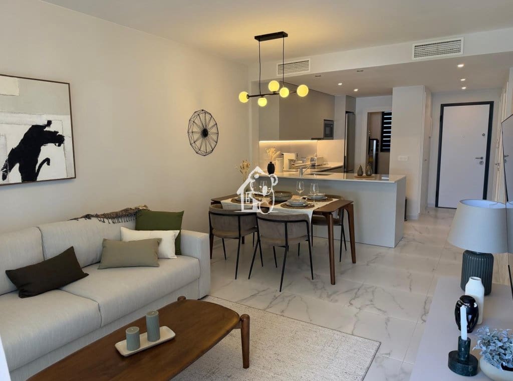 2 Zimmer Apartment zu vermieten in Torrevieja mit Pool Garage - 2.250 € (Ref: 9689868)