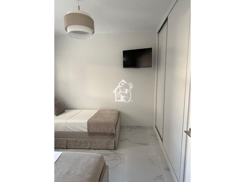 2 Zimmer Apartment zu vermieten in Torrevieja mit Pool Garage - 2.250 € (Ref: 9689868)