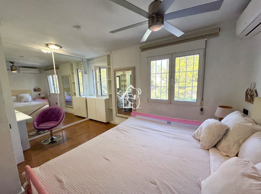 Chalet de 3 habitaciones en Orihuela Costa en venta con piscina garaje - 396.000 € (Ref: 9694563)