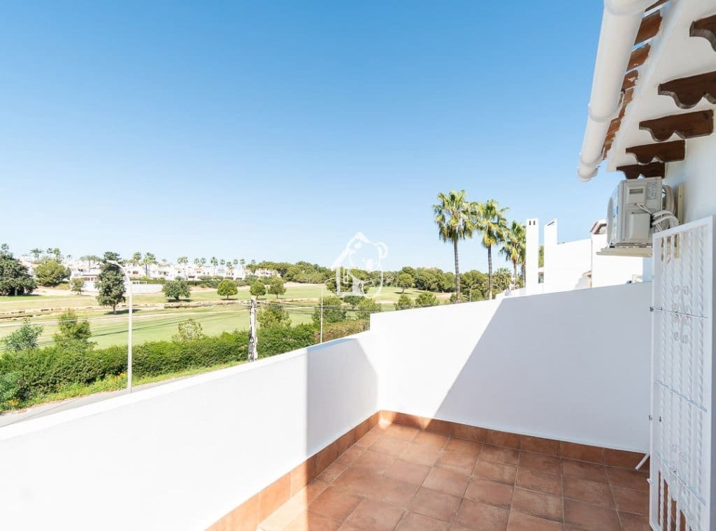 3 bedroom Villa for rent in Villamartin with pool - € 1,800 (Ref: 9700300)