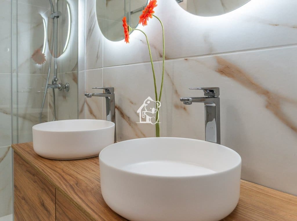 4 bedroom Villa for rent in Villamartin - € 2,300 (Ref: 9700302)