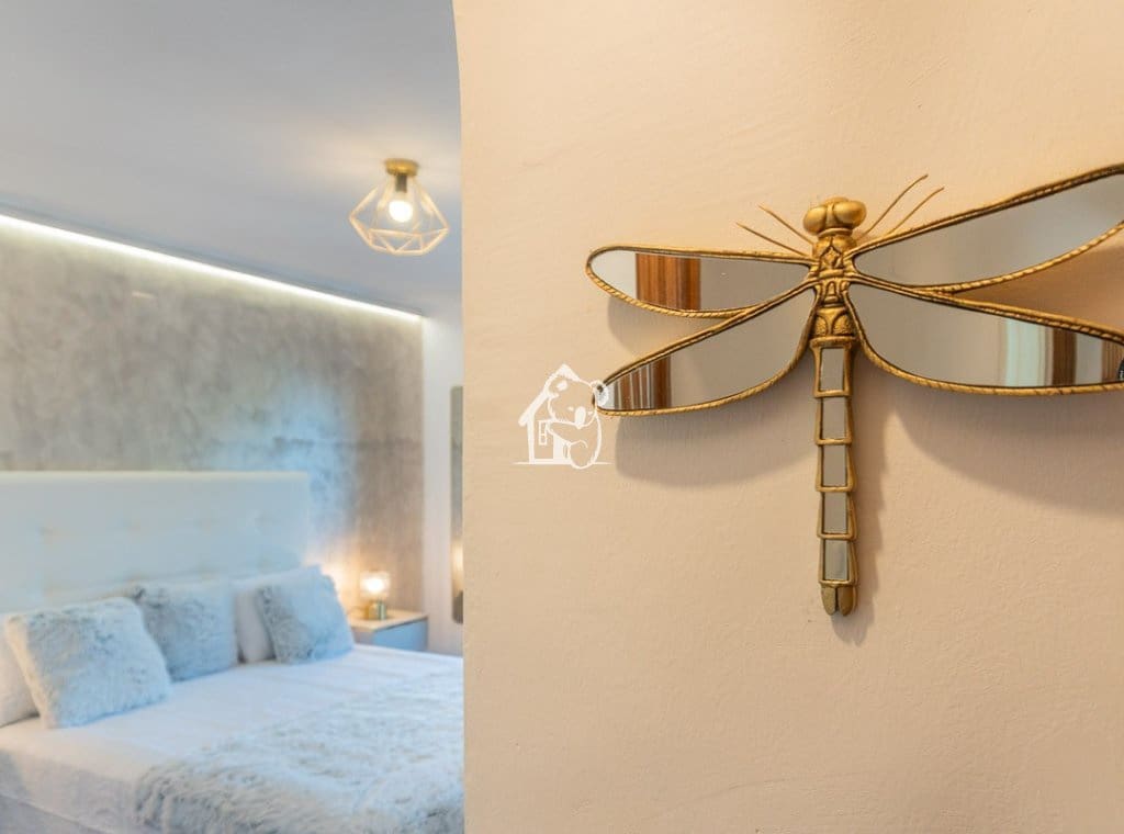 4 bedroom Villa for rent in Villamartin - € 2,300 (Ref: 9700302)