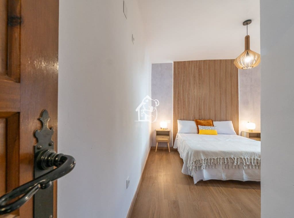 4 bedroom Villa for rent in Villamartin - € 2,300 (Ref: 9700302)