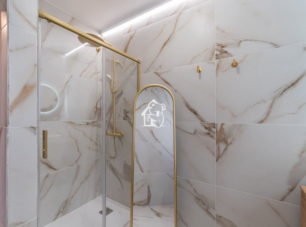 4 bedroom Villa for rent in Villamartin - € 2,300 (Ref: 9700302)