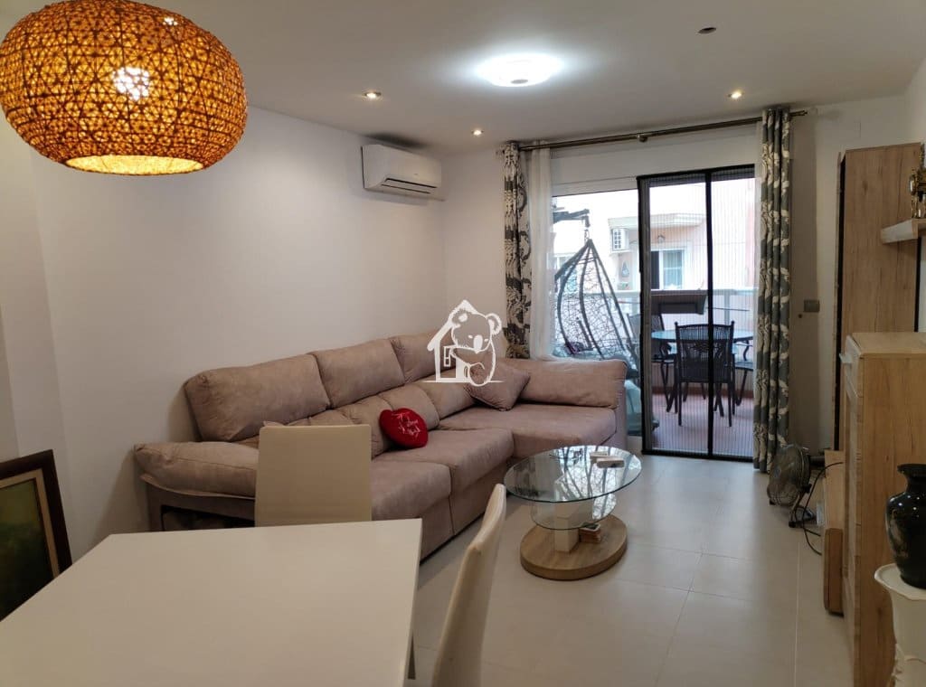 2 bedroom Beach Apartment for sale in Torrevieja - € 167,000 (Ref: 9700303)