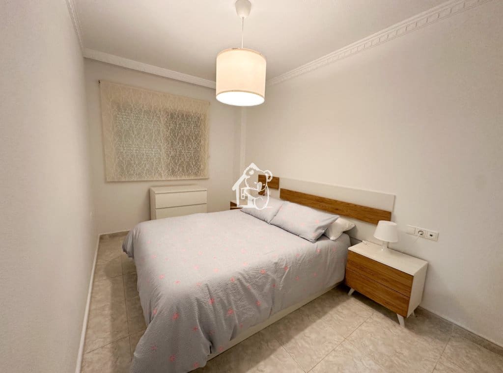 2 soveværelse Lejlighed til leje i Algorfa med swimmingpool garage - € 700 (Ref: 9714342)