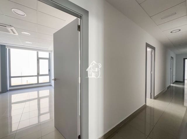 1 makuuhuone Kaupallinen vuokrattavana paikassa Almoradí mukana 
autotalli - 1 240 € (Ref: 9719314)