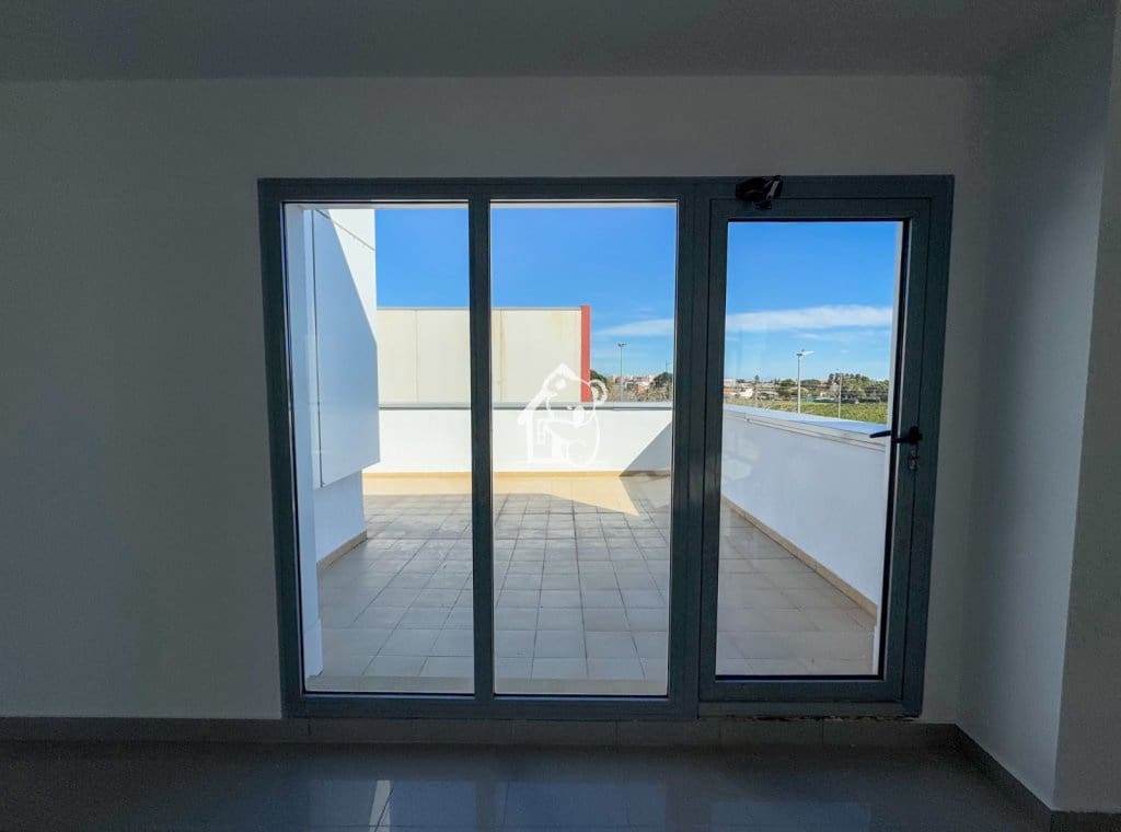 1 slaapkamer Commercieel te huur in Almoradi met garage - € 1.240 (Ref: 9719314)