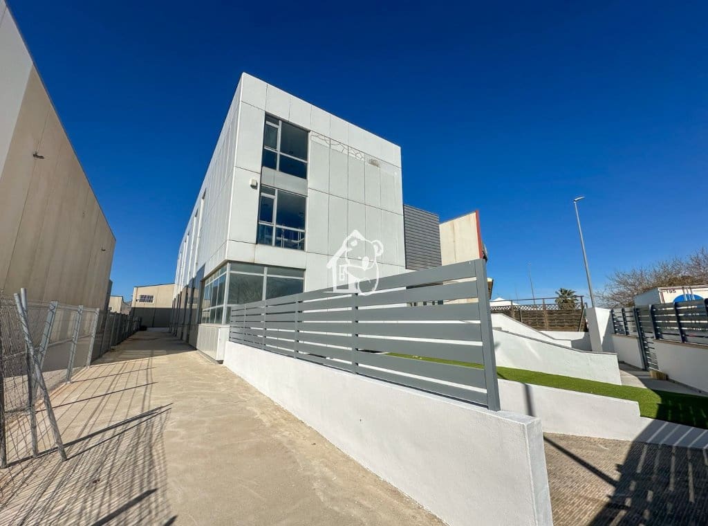 1 slaapkamer Commercieel te huur in Almoradi met garage - € 1.240 (Ref: 9719314)